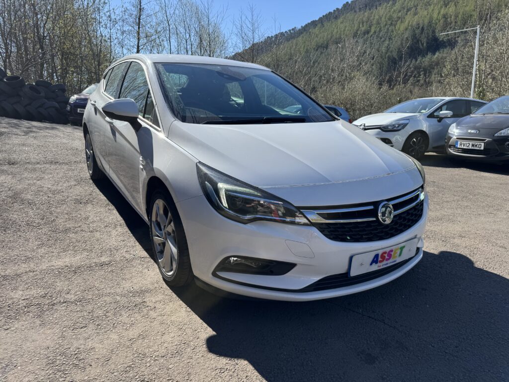 Vauxhall Astra 1.6L 2016