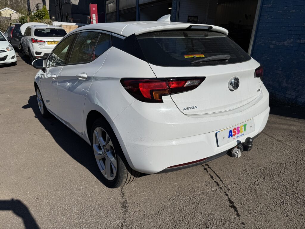 Vauxhall Astra 1.6L 2016