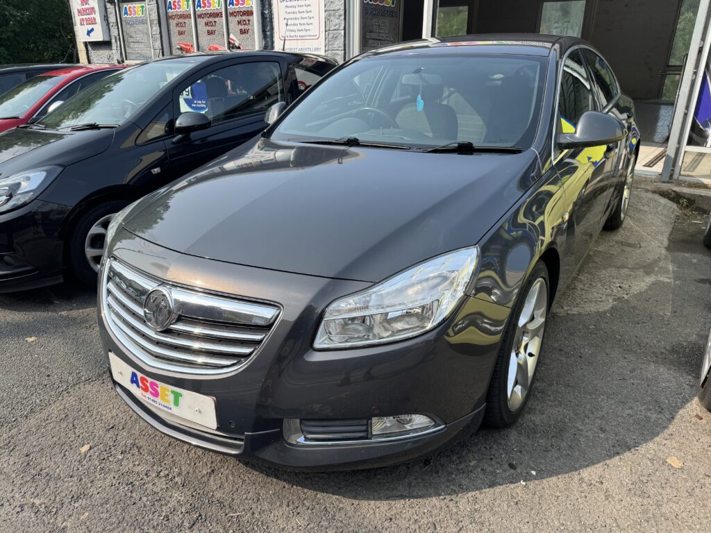 Vauxhall Insignia 2.0L 2013