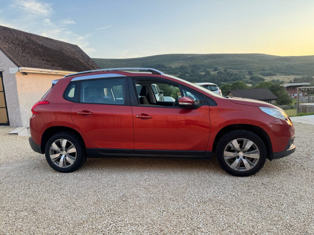 Peugeot 2008 1.2L 2016